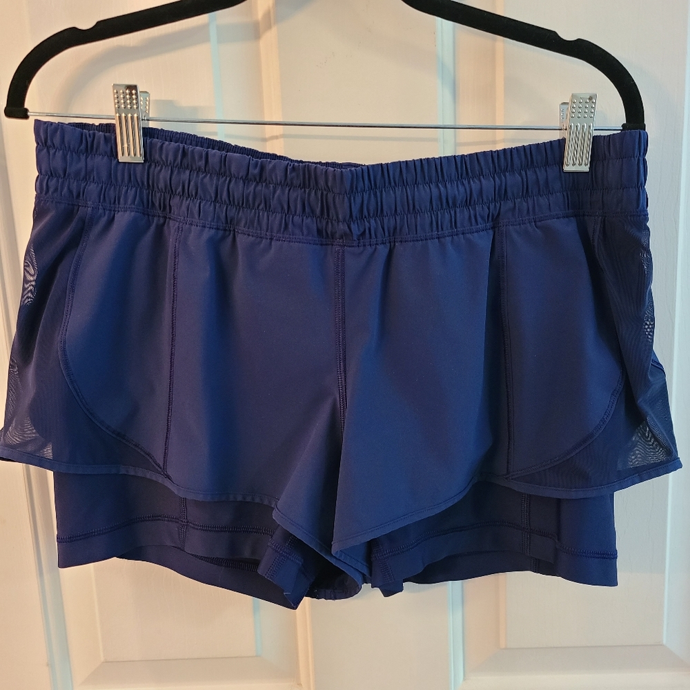 Lululemon shorts size 10